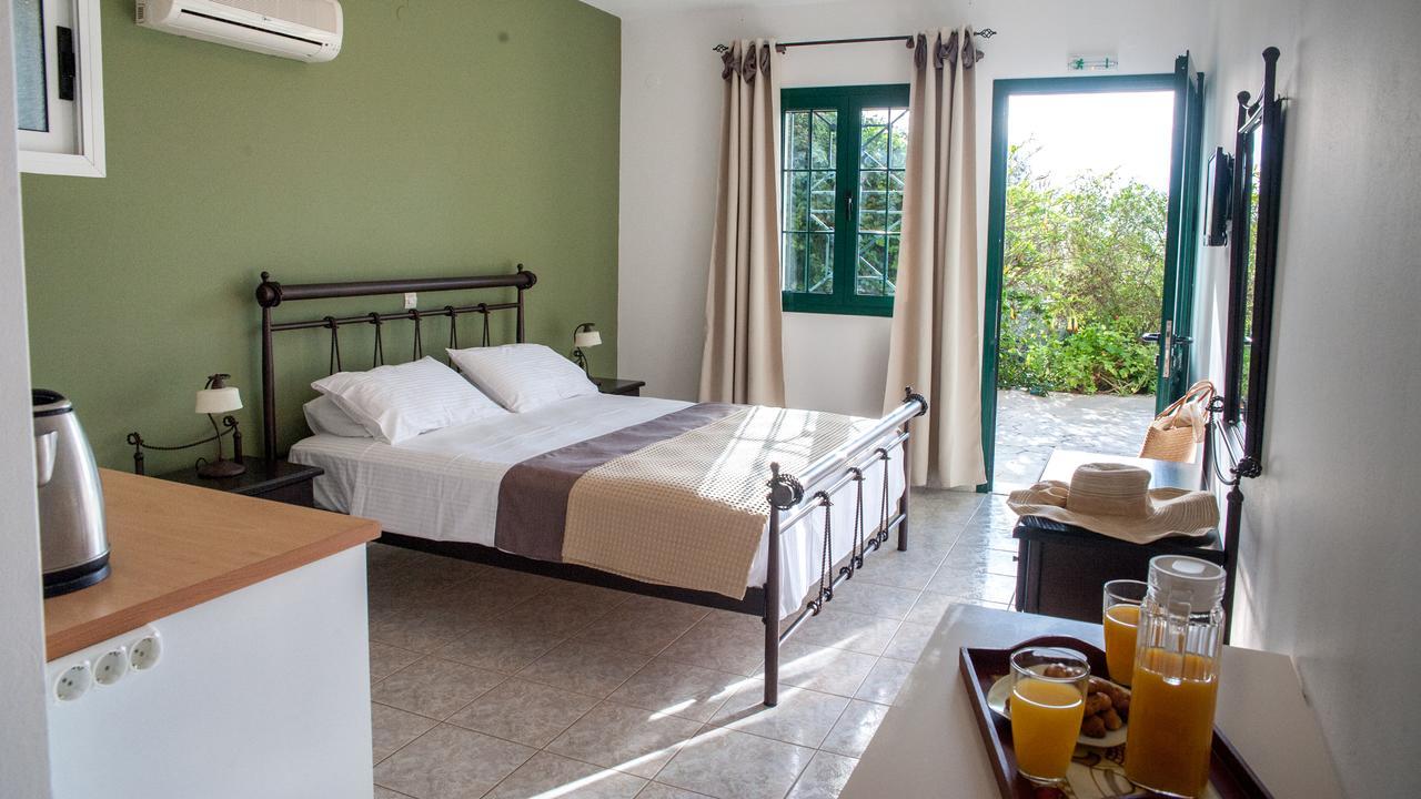 Evianna Studios Mousata Ngoại thất bức ảnh